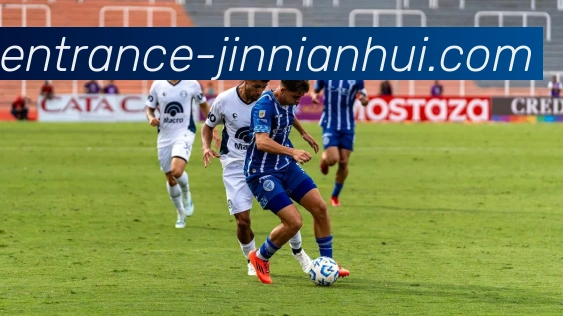 法甲球员与教练合作关系：球员与教练之间的默契与挑战